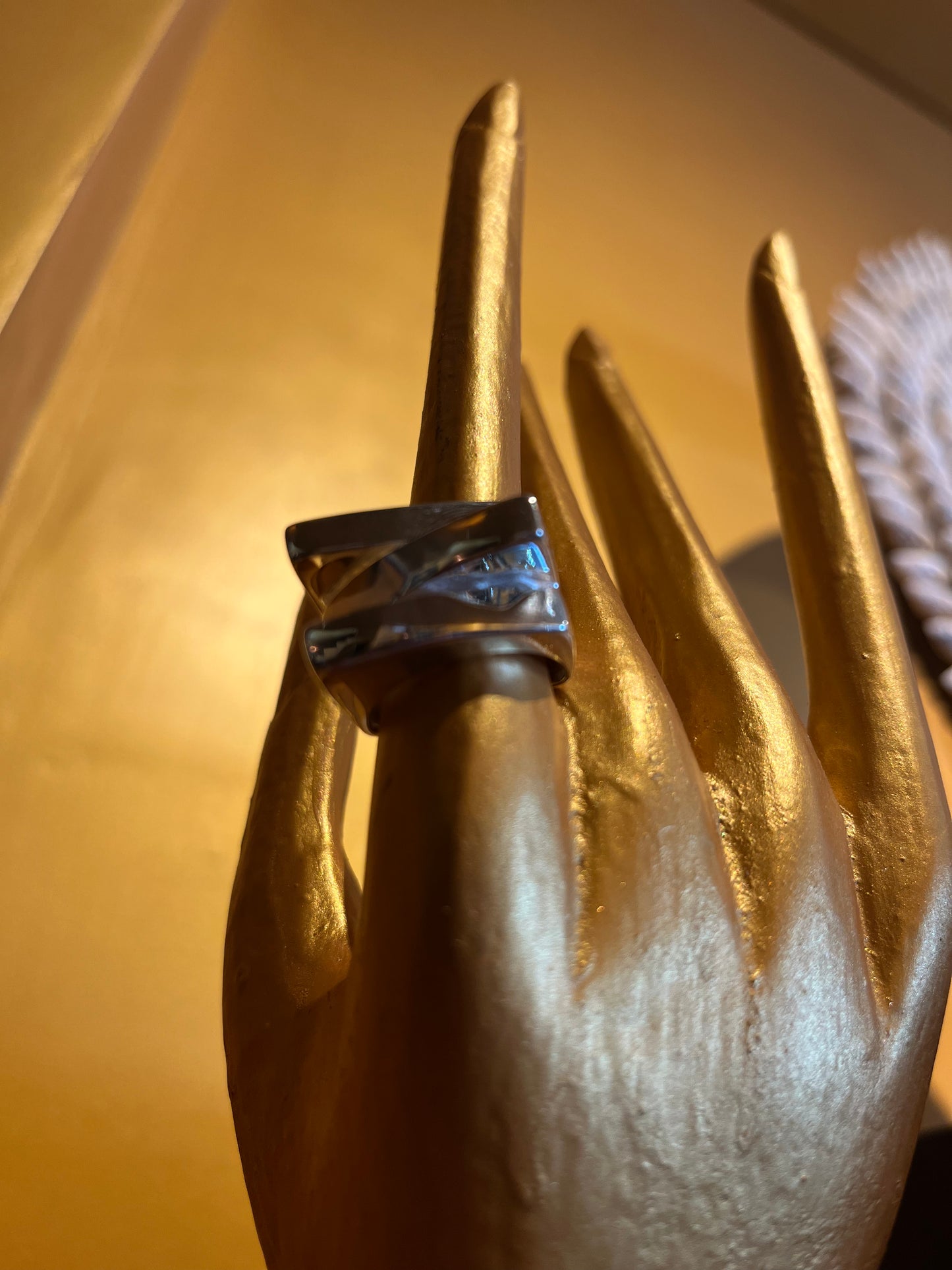 Black Lotus - Tiga Ring Premium Silver 925